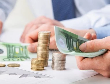 «Θηλιά» φόρων μέχρι το τέλος του έτους - Τι θα πληρώσουμε